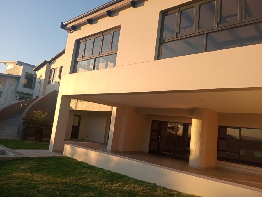 5 Bedroom Property for Sale in Paradise Beach Eastern Cape